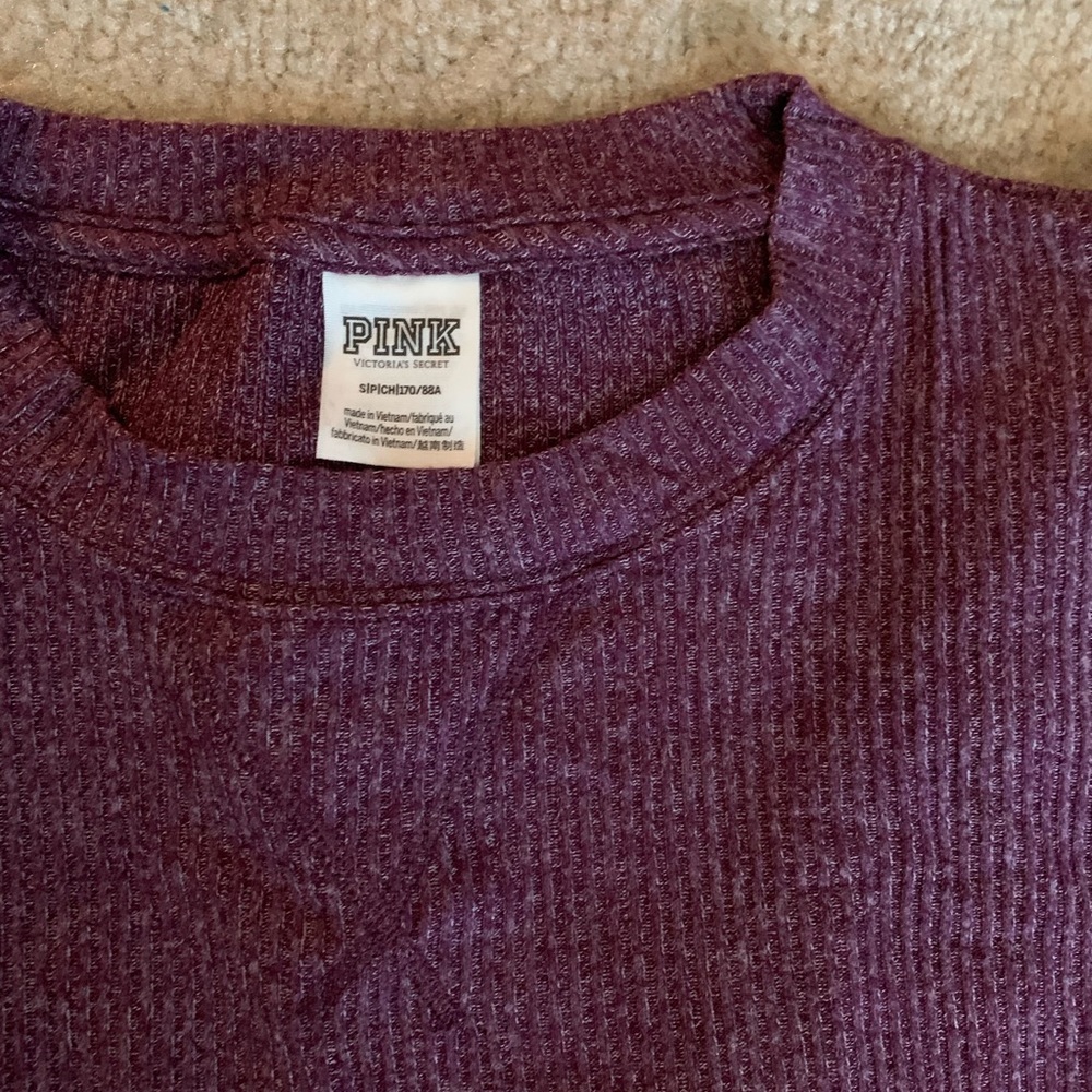 NWT VS Pink Long Sleeve Cozy Crew - Picture 3 of 8